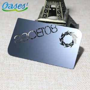 Mat crna metalna kartica